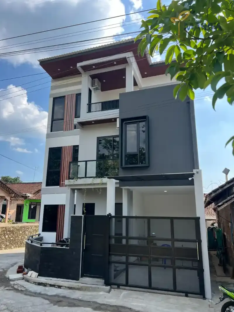 Pembangunan Rumah Kost Pak AP Malang, Pembangunan Rumah 2 Lantai Pak FH Malang, Pembangunan Rumah Tumbuh Pak Ib Surabaya, Pembangunan Rumah Toko Pak FR Madiun, Renovasi Rumah 2 Lantai Pak BD Tangerang, Pembangunan Masjid As-Syarofa Ponorogo